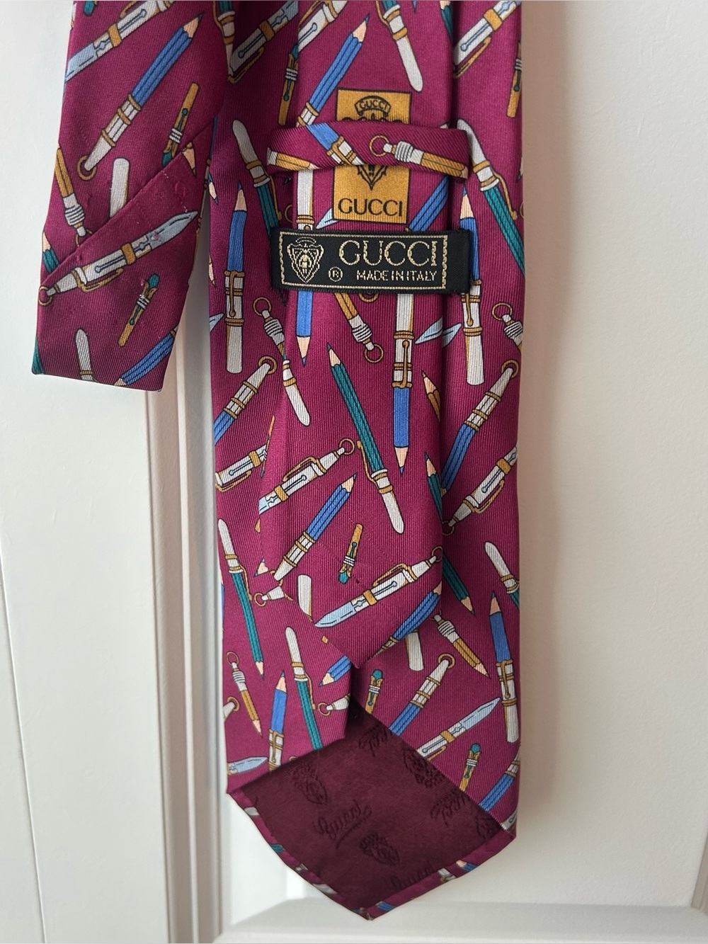 ✨ VINTAGE GUCCI Silk Novelty Tie — Made in Italy 🇮🇹🖊️‎